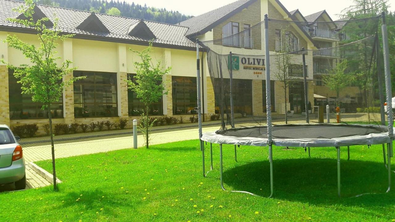 Hotel Olivia Medical Spa Skomielna Czarna エクステリア 写真