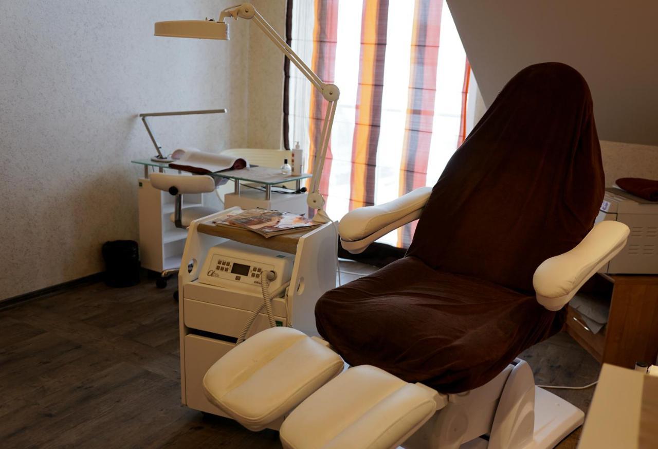 Hotel Olivia Medical Spa Skomielna Czarna エクステリア 写真