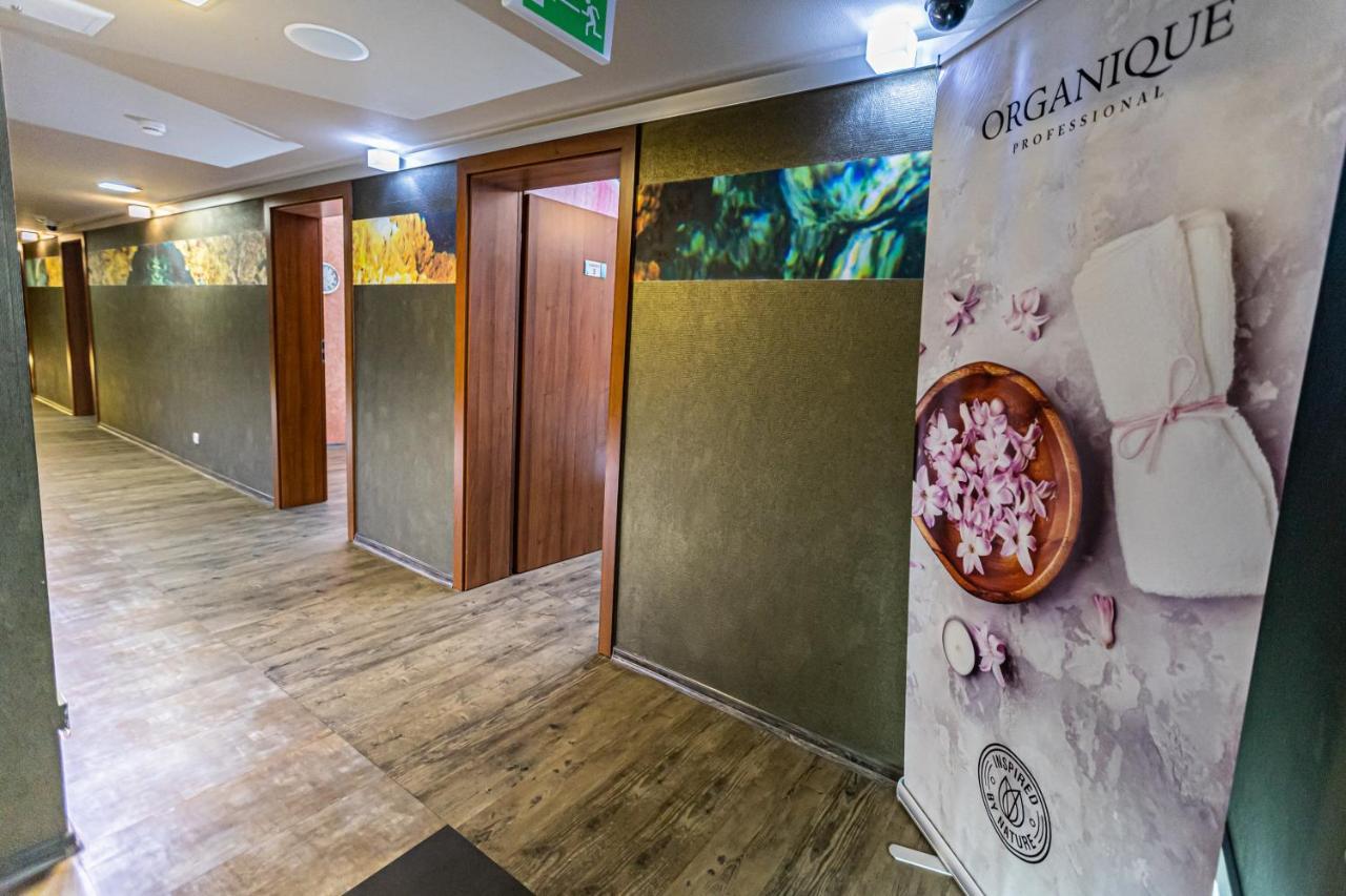 Hotel Olivia Medical Spa Skomielna Czarna エクステリア 写真